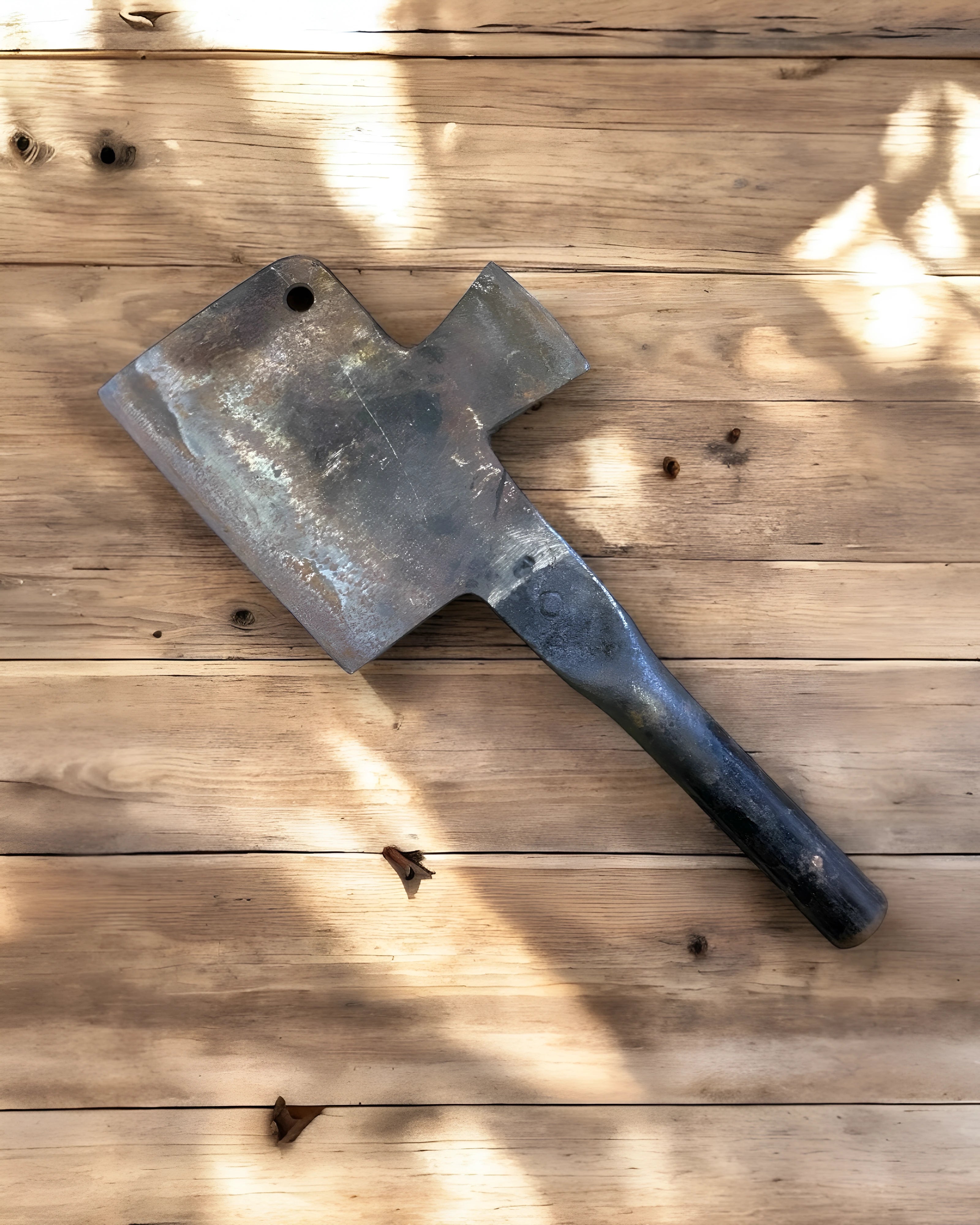 el yapımı et satırı ağız kısmı ve sırtında kemik kırma kısmı